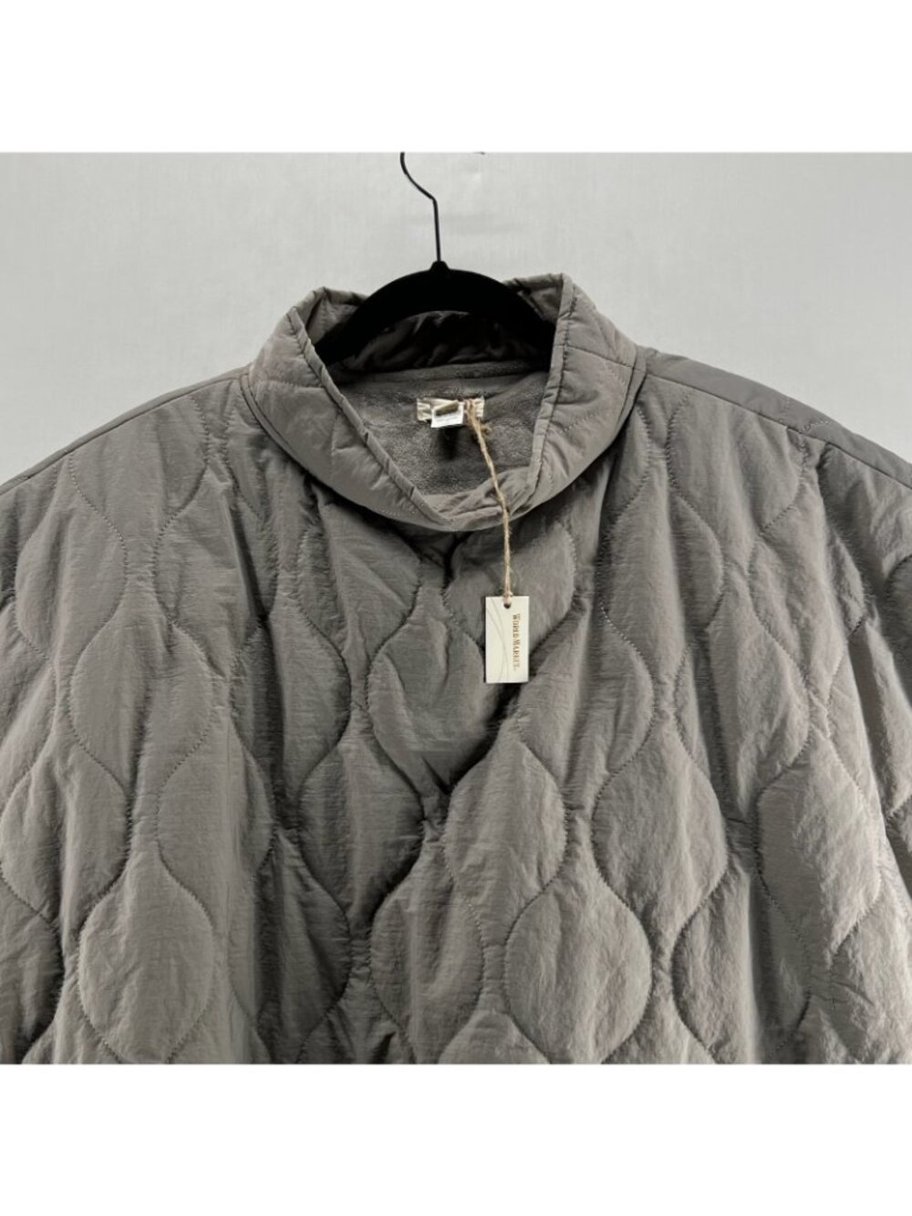 World Market Quilted Fleece Cowl Neck Poncho Womens One Size Oversized Boxy Gray - Picture 6 of 13